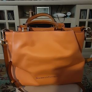 Large Dooney Bourke Genuine Leather Bag.